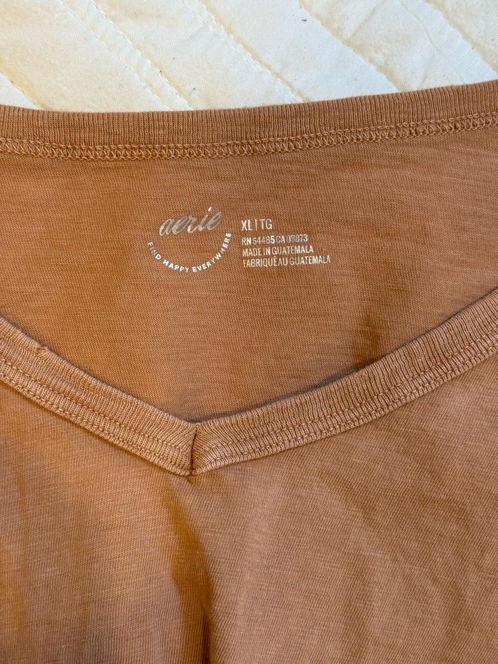 Aerie Real Soft Women’s V-Neck Tan T-Shirt Size XL - Picture 4 of 6
